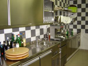 Office de la cuisine. Restaurant 2 étoiles Le Parc, Franck Putelat, à Carcassonne. Réalisation Fidec, cuisiniste et frigoriste professionnel.
