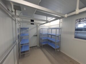 Réalisation d’un laboratoire boucherie en panneaux industriel au magasin Système U de HOMPS